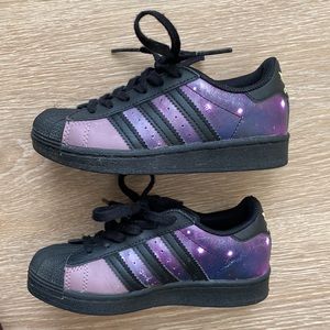 Adidas Kids Superstar - Galaxy purple & black, size 10.5